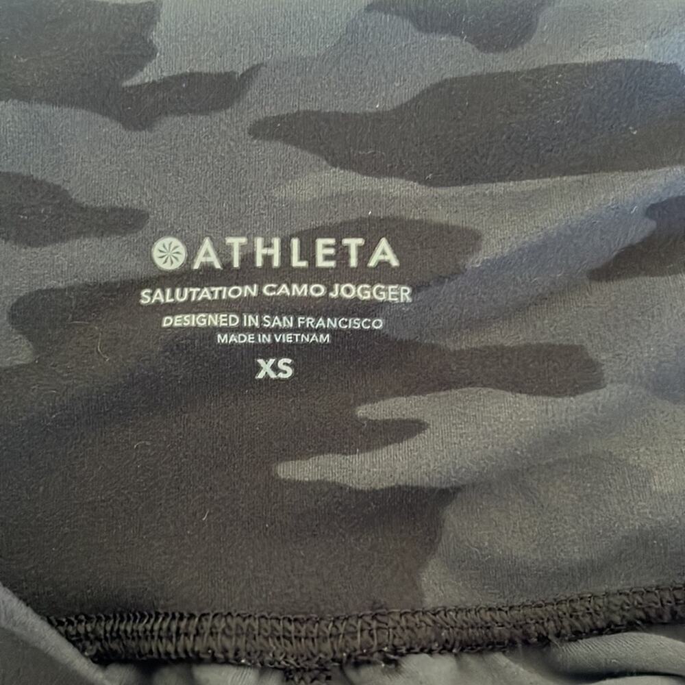 Athleta Salutation Camo Joggers.  Size XS - Picture 6 of 6